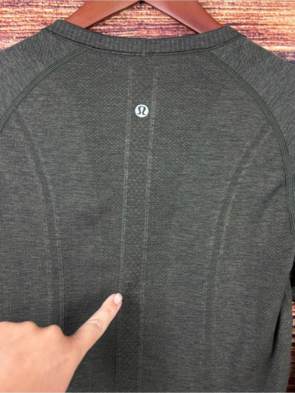 Lululemon Swiftly Tech Long Sleeve Crew Camo Green / Black